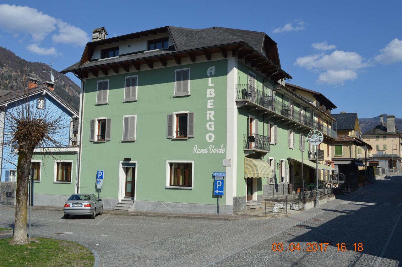 Albergo Ramo Verde Malesco Exterior foto